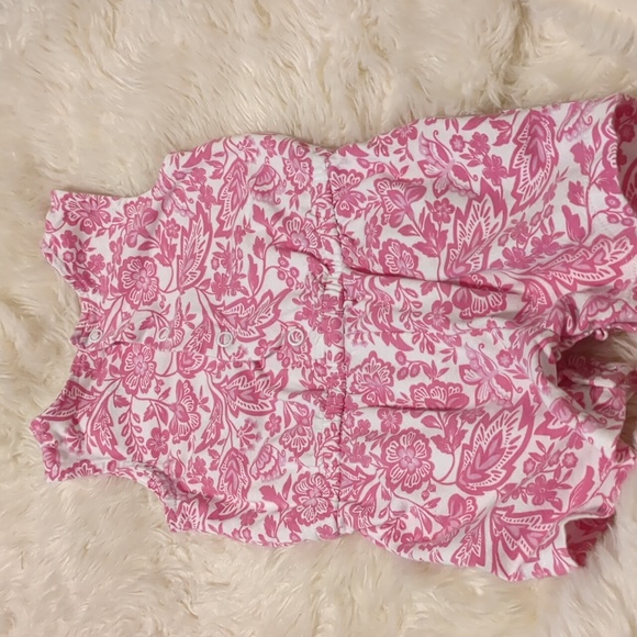 Carter's pink and white romper size 6 months - Picture 8 of 11